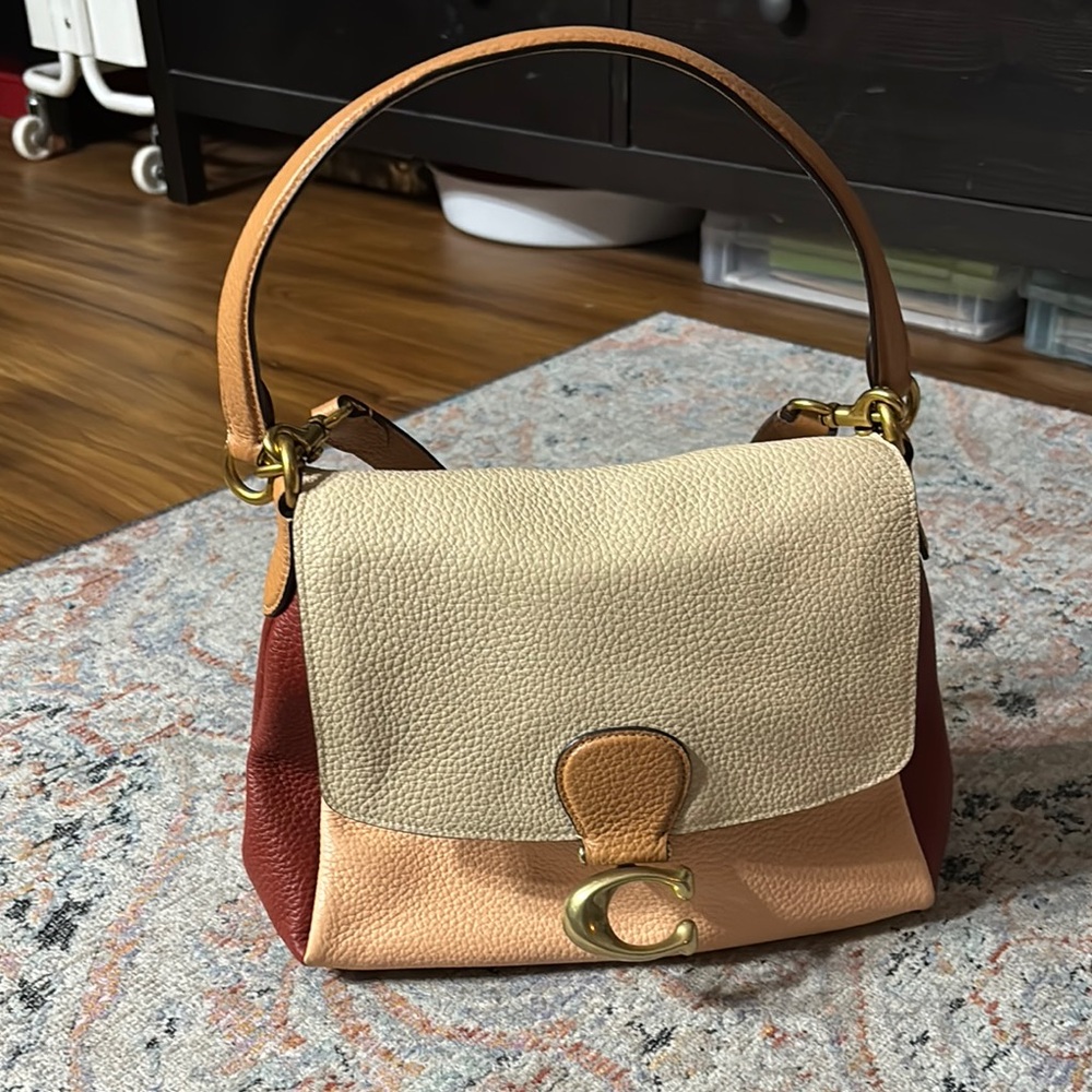 Coach Women's Cream and Tan Leather Bag in excellent condition